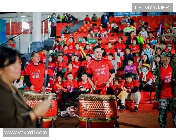 央视屏足球盛宴引领热潮球迷共赏激情对决与精彩瞬间 央视屏足球盛宴引领热潮球迷共赏激情对决与精彩瞬间