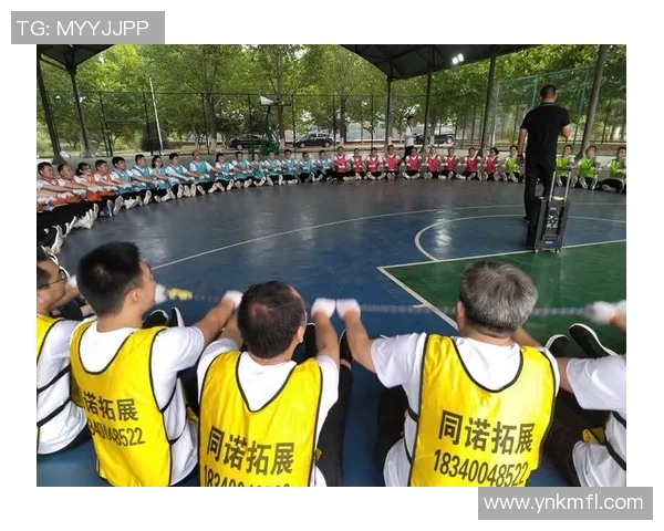 公司团建足球活动提升团队凝聚力与协作精神的完美实践 公司团建足球活动提升团队凝聚力与协作精神的完美实践